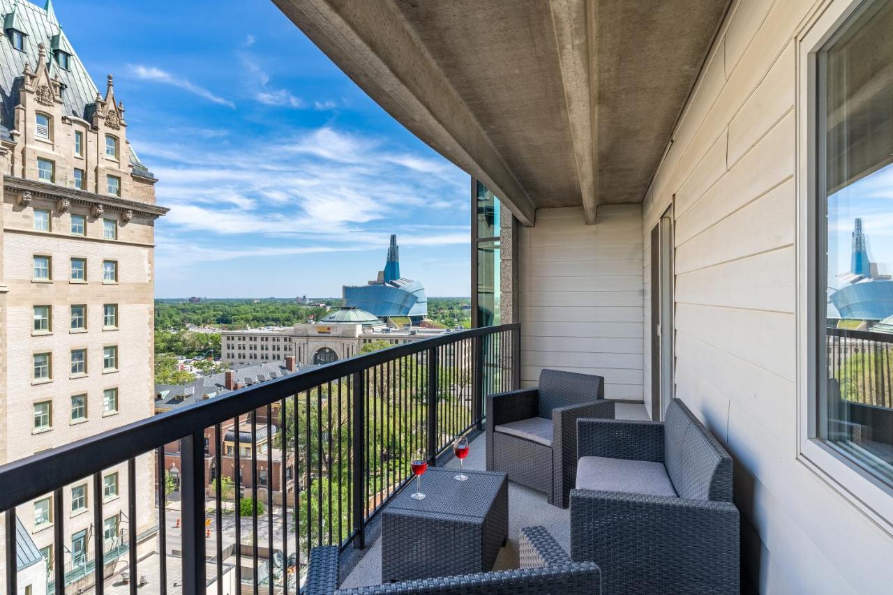 Fort Garry Place Furnished Suites ウィニペグ エクステリア 写真